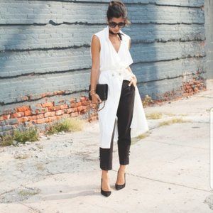 NWT WHBM Sleeveless  Off-white Trench Size L